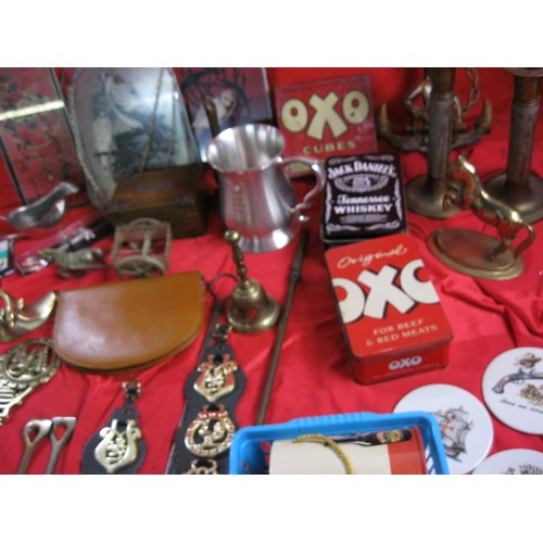 278 - A box of metalware and other oddities