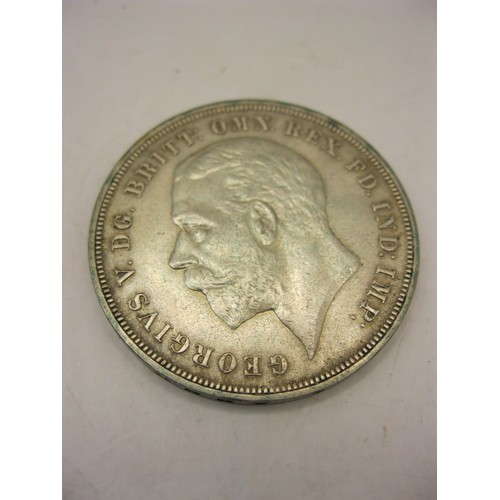 239 - A 1935 George V crown in good order, possibly VF+ condition (inspect)