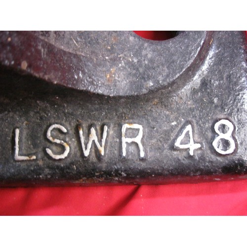73 - 1912 dated Cast Iron Metal Railway Shoe LSWR 48