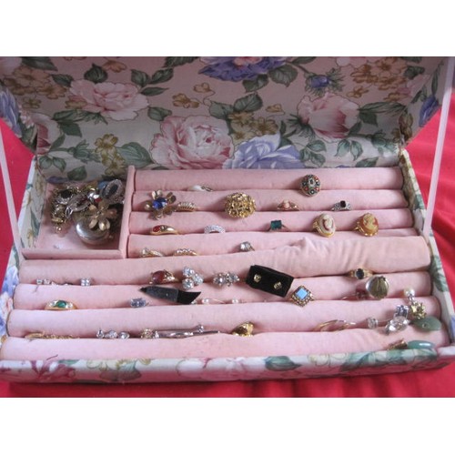 238 - A box of costume jewellery