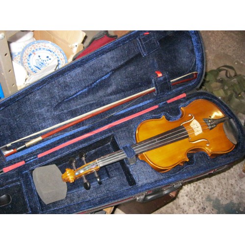 183 - Cased Stentor Violin 3/4 size