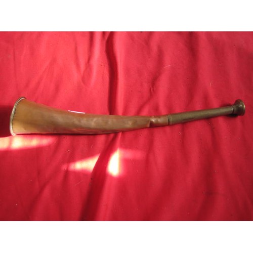 161 - A vintage brass 'tally ho!' type hunting horn, battered but still works