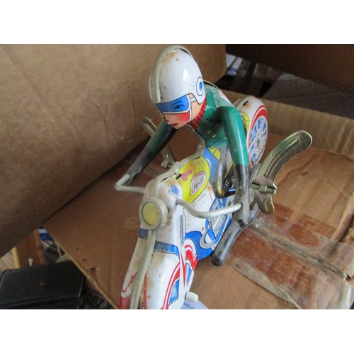 143 - A fully operational probably Hong Kong made wind up clockwork Motorcycle in very good condition for ... 