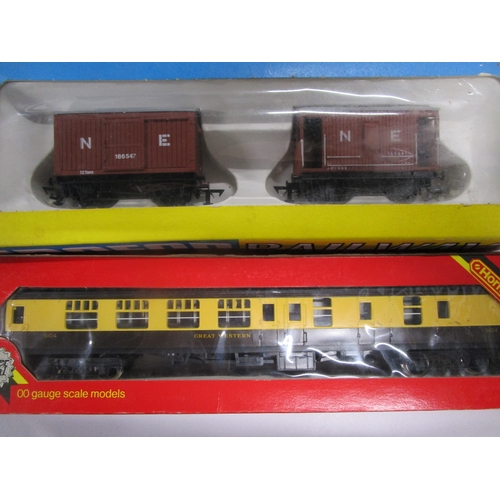 170 - A Mixed lot of Wagons and coaches by Grafar and Hornby to include a GWR Brake third and a Grafar Tea... 