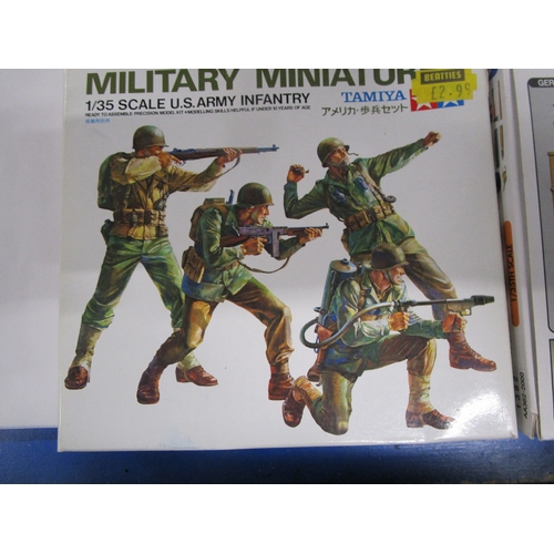 217 - Military Miniatures to include US Gun and Mortar team ,German infantry 