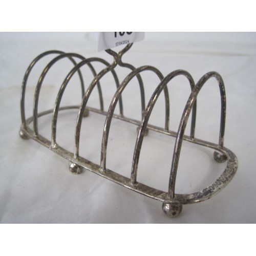 103 - A sterling silver toast rack hallmarked for Birmingham 1886 by Hukin & Heath, approx weight 83g