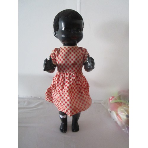 84 - Pedigree walking doll in very good condition as per pictures 
Doll still working