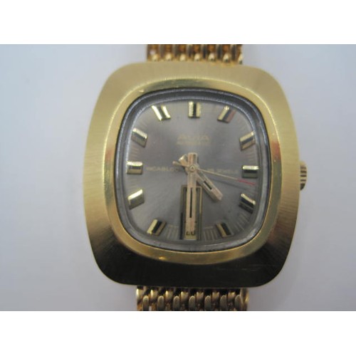 213 - Retro 1970's Swiss Gold-plated Automatic 25 Jewels Incabloc Avia Gent's Day-Date Wrist Watch in runn... 