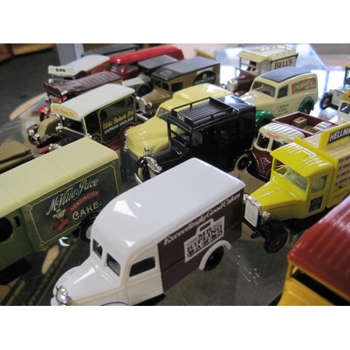 98 - A large selection of 'Days Gone' vehicles (six are boxed).
Mostly trams and buses