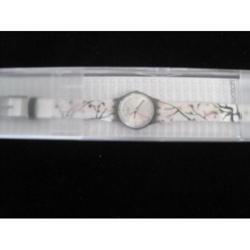 1100050878_PREVIEW.JPG display picture 3