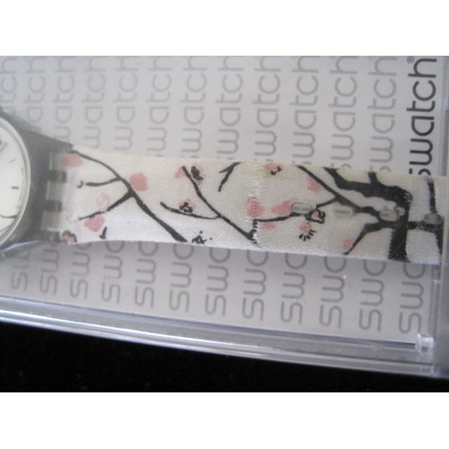Swatch Rare 2007 Japanese Art LM131 (boxed and with papers) display picture 2