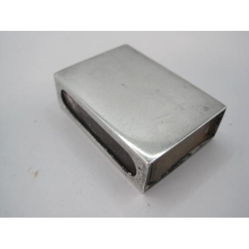 39 - Silver matchbox holder, 4.3cm x 2.9cm x 1.3cm, engraved with initials E.E.G, stamped STERLING, Birmi... 