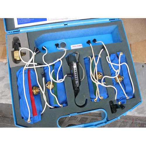 16 - A Polar Commercial Pipe Freezing Kit, complete except for tin of consumables, in good order