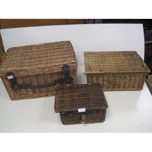 17 - Three wicker hampers, the largest 25cm x 51cm x 36cm, the smallest 13cm x 29cm x 23cm