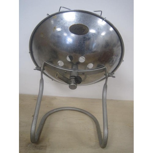 121 - Tilley reflector lamp, diameter 27cm, fitted for an external gas supply. Not tested.