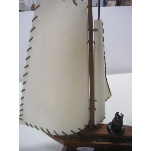 172 - 1930s boat table lamp with original sails.
Please note lamp will need rewiring