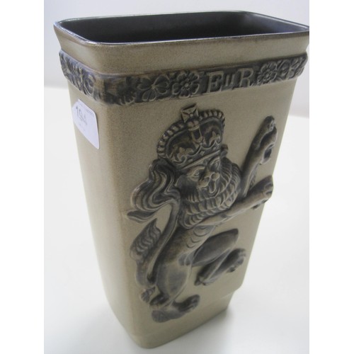 194 - Poole pottery Silver Jubilee vase in stoneware in pristine condition