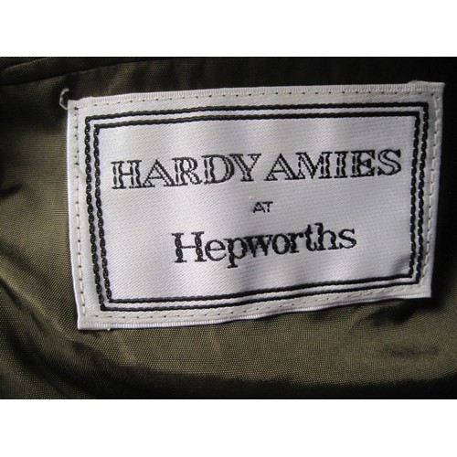 89 - Hardy Amies at Hepworths gents single-breasted tweed jacket, size 38R. This item is not new and woul... 