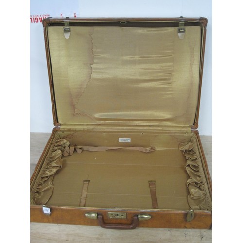 187 - Vintage Samsonite Streamlite tan leather suitcase, fitted interior with woven label of Shwayder Bros... 