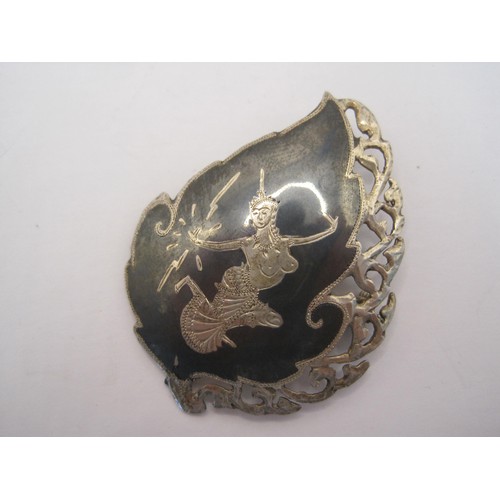 170 - A Siam Niello silver panel bracelet and similar brooch, 20.5g approx weight