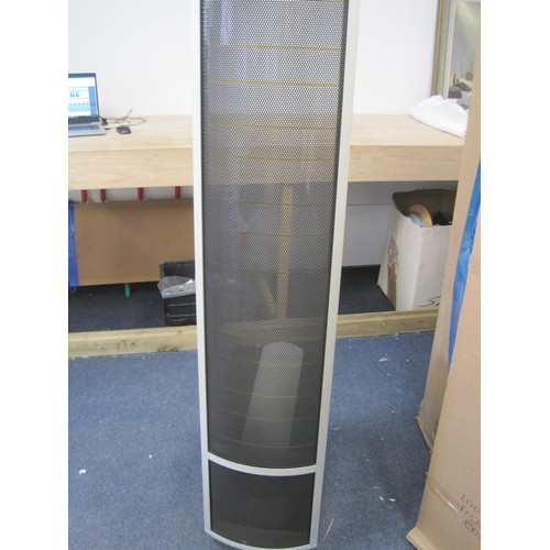 2 - A pair of Martin Logan Summit-X Speakers in full working order and in excellent cosmetic condition -... 