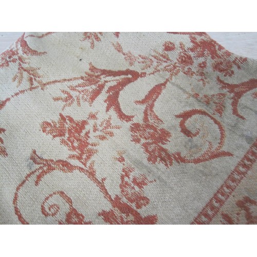 44 - Laura Ashley rug (Cream and Pink) 173 x 110cm