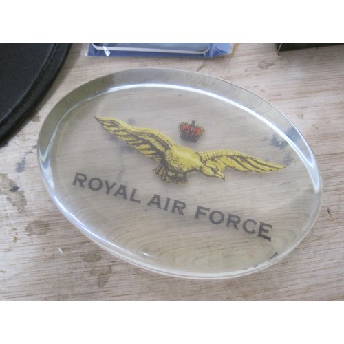 189 - Royal Air Force (RAF) memrobilia, including hip flask, paperweight, keyring, napkin ring and bookmar... 