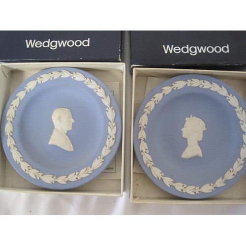 63 - A selection of Wedgwood blue jasper ware, all in original boxes. Lot comprises cupid cake plate J100... 