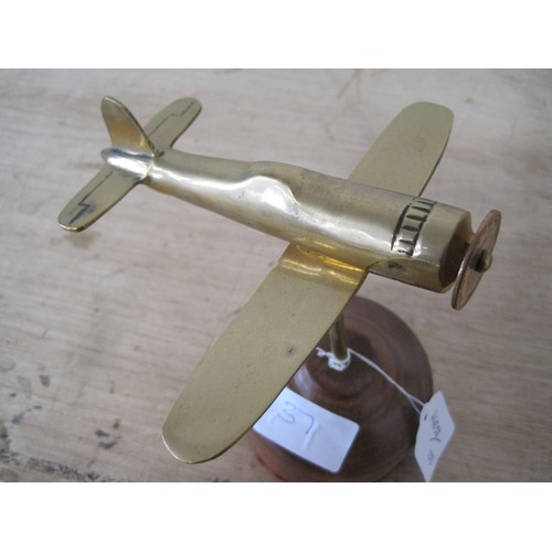 37 - A WW2 period cast brass Japanese Mitsubishi Zero aircraft on a wooden base. The aeroplane having a 1... 