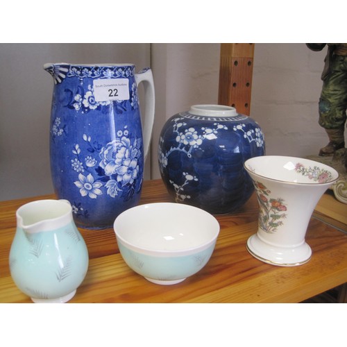 22 - A Chinese blue and white porcelain ginger jar (no lid) with double ring mark to base, a Whieldon War... 