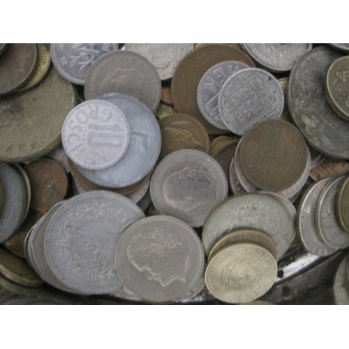 213 - A tin of mixed coinage including some silver