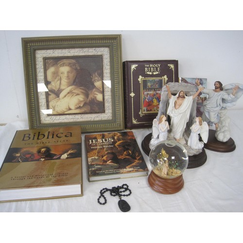 171 - Religion - Franklin Mint porcelain figures 'The Transfiguration', and 'The Resurrection' (both a/f w... 