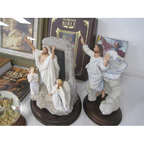 171 - Religion - Franklin Mint porcelain figures 'The Transfiguration', and 'The Resurrection' (both a/f w... 