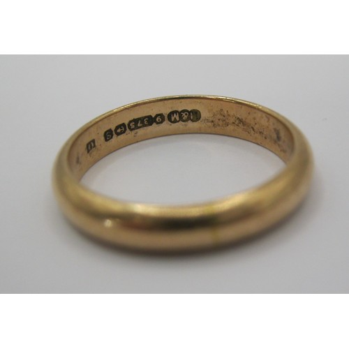 227 - A 9 carat gold wedding band, plain, UK hallmarks for Birmingham, approx weight 2.77g, ring size L/M