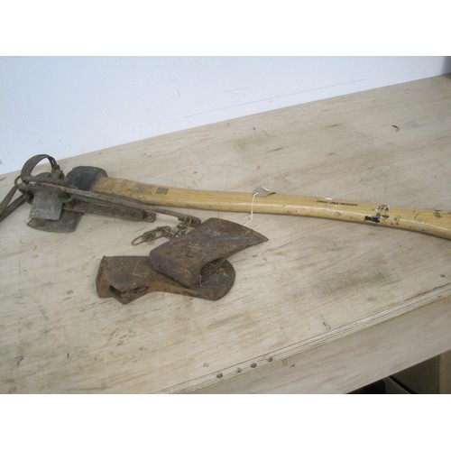 14 - H4858/58  A USA Hickory felling axe together with 2 x other axe heads and 2 vintage gin traps. The h... 