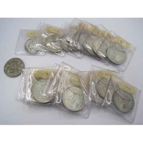 15 - A selection of half crown coins dating between 1917 and 1950 comprising - George V - 1917, 20, 21, 2... 