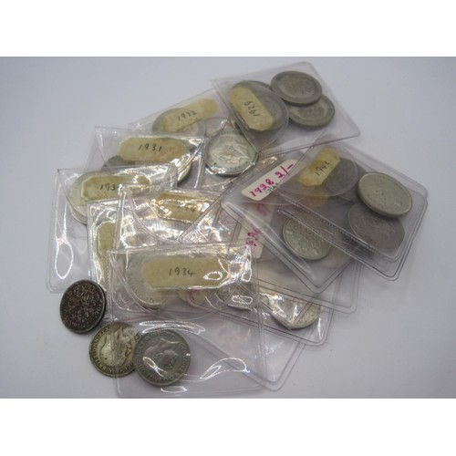 18 - An assortment of mixed silver coins, primarily George V, comprising 18 shillings & 11 sixpences, App... 