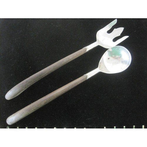 79 - A pair of 925 sterling silver salad servers with wooden handles