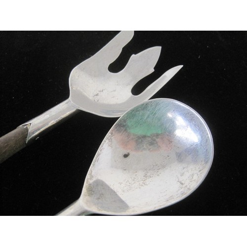 79 - A pair of 925 sterling silver salad servers with wooden handles