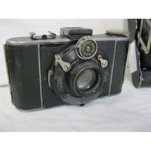 193 - A selection of 3 antique Kodak VPK (Vest Pocket Kodak) cameras (1 x Model B, 2 x 25BT50), all in app... 