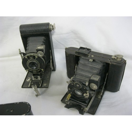 193 - A selection of 3 antique Kodak VPK (Vest Pocket Kodak) cameras (1 x Model B, 2 x 25BT50), all in app... 