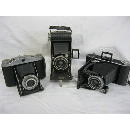 197 - A selection of antique folding Agfa bellows cameras comprising 2 x Billy-Record and a rather nice Is... 