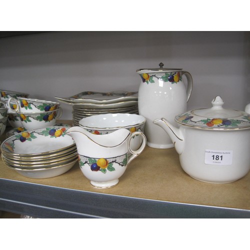 49 - An extensive 6 place setting Atlas pottery ( see Aynsley Peaches and Plums for same design ) afterno... 