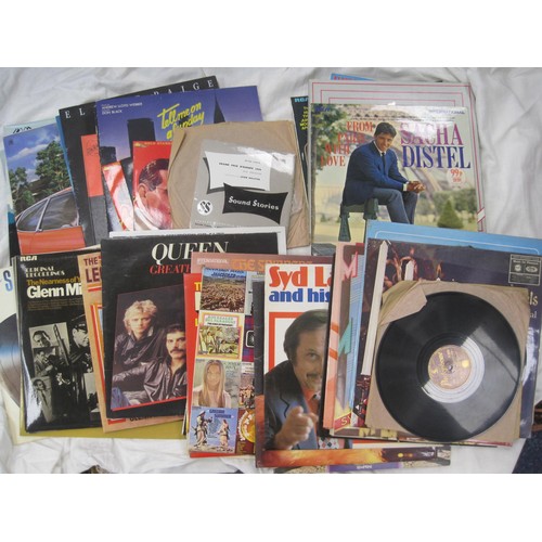 95 - About fifty vinyl records, majority 33rpm LPs, big band, Glen Miller, Syd Lawrence etc. Lot includes... 