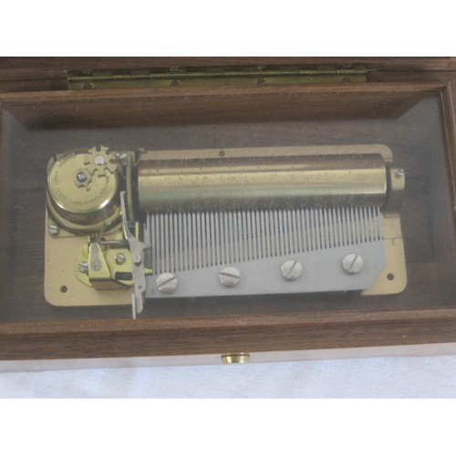 150 - A twentieth century Reuge music box, (Lara's Theme, Strangers in the Night, Love is Blue, A Time for... 