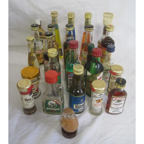 113 - Twenty-six alcohol miniatures including Casoni millefiori, curacao, kirsch, Berentzen, etc. (A/f, of... 