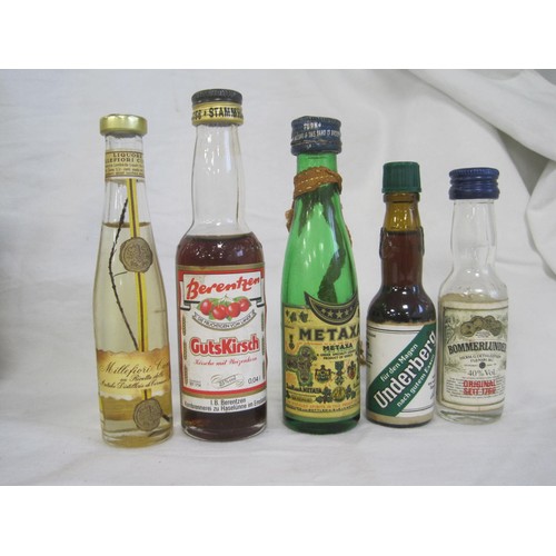 113 - Twenty-six alcohol miniatures including Casoni millefiori, curacao, kirsch, Berentzen, etc. (A/f, of... 