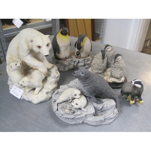 82 - Aynsley porcelain group of polar bear and two cubs by John Aynsley, height 14cm, very good condition... 