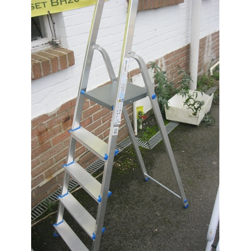 98 - A set of step ladders, very roughly 5' tall