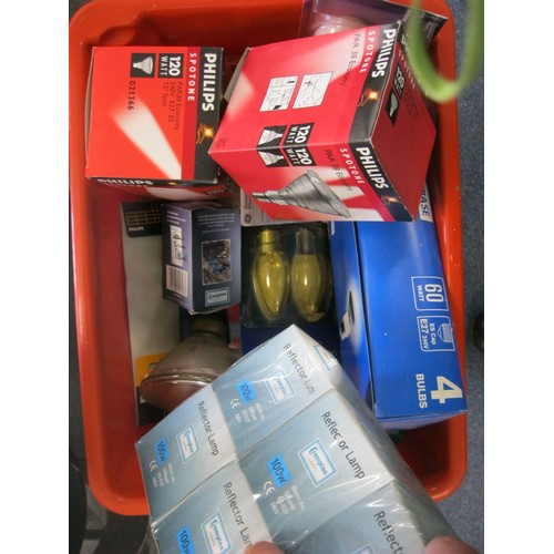 94 - A box of electrical items